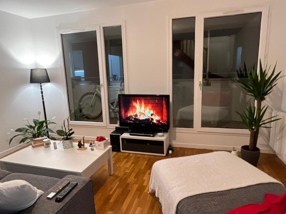 Entire Apartment With Terrace Paris Extérieur photo