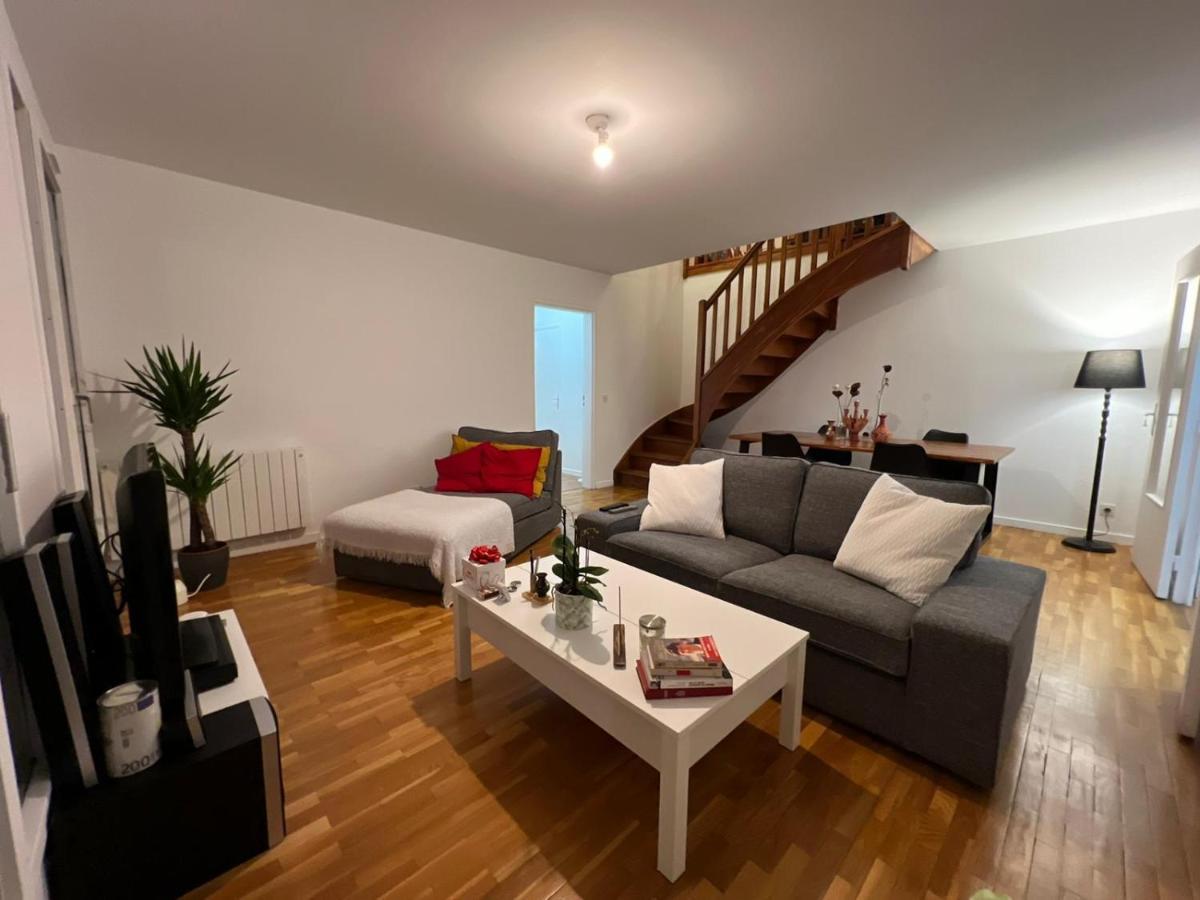 Entire Apartment With Terrace Paris Extérieur photo