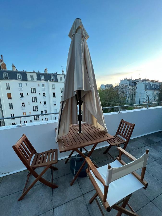 Entire Apartment With Terrace Paris Extérieur photo